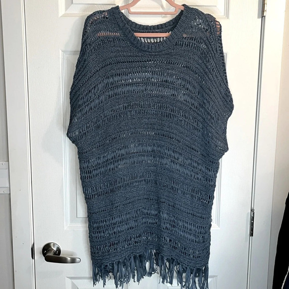 ☀️Drop stitch beach cover up dusty blue with fringes - Picture 1 of 6